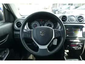 Suzuki Vitara (2023) thumbnail 9