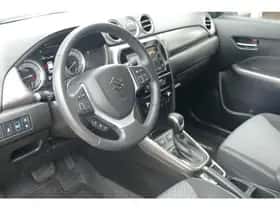 Suzuki Vitara (2023) thumbnail 11