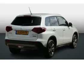 Suzuki Vitara (2023) thumbnail 3
