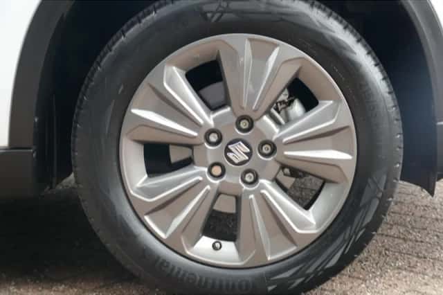 Suzuki Vitara (2023) thumbnail 7
