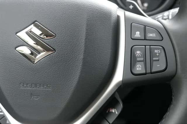 Suzuki S-Cross (2025) thumbnail 16