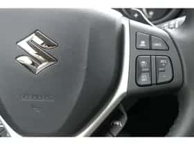 Suzuki S-Cross (2025) thumbnail 16