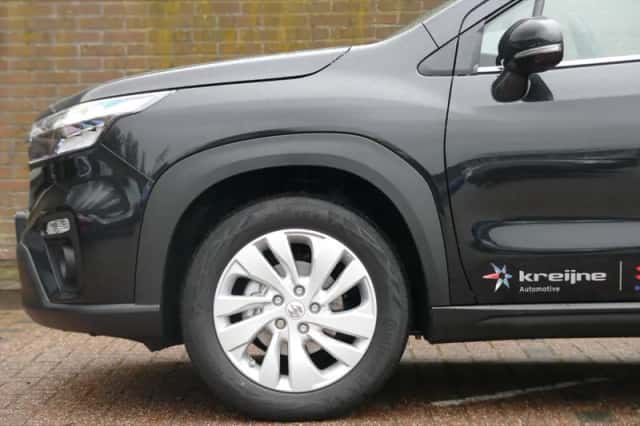 Suzuki S-Cross (2025) thumbnail 6