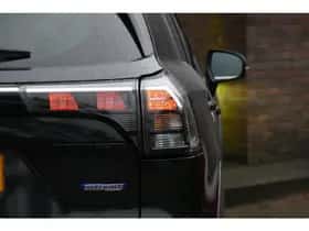 Suzuki S-Cross (2025) thumbnail 7