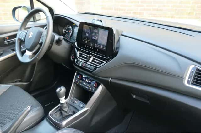 Suzuki S-Cross (2025) thumbnail 13