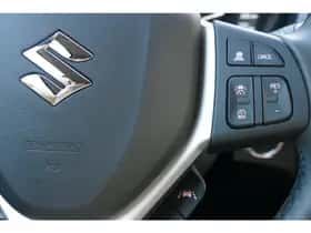 Suzuki S-Cross (2025) thumbnail 18