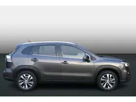 Suzuki S-Cross (2025) thumbnail 3