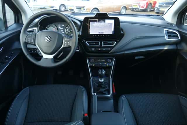 Suzuki S-Cross (2026) thumbnail 12
