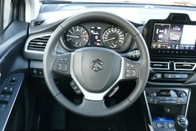 Suzuki S-Cross (2026) thumbnail 14