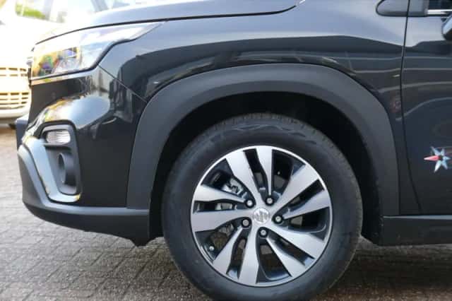 Suzuki S-Cross (2026) thumbnail 4