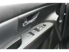 Suzuki S-Cross (2025) thumbnail 13