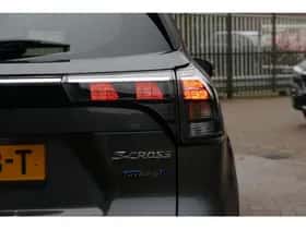 Suzuki S-Cross (2025) thumbnail 6
