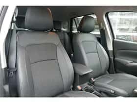 Suzuki S-Cross (2025) thumbnail 8