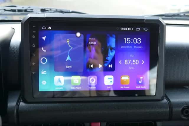 Suzuki Jimny (2018) thumbnail 16