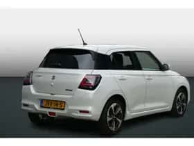 Suzuki Swift (2025) thumbnail 2
