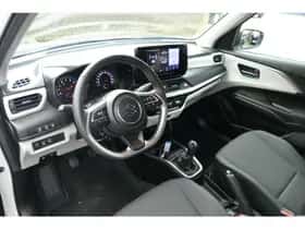 Suzuki Swift (2025) thumbnail 11
