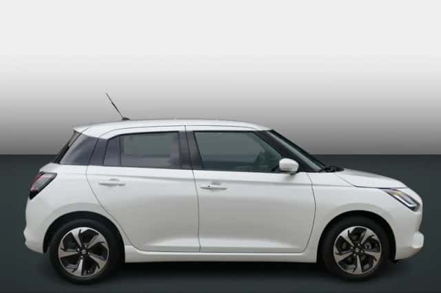 Suzuki Swift (2025) thumbnail 3