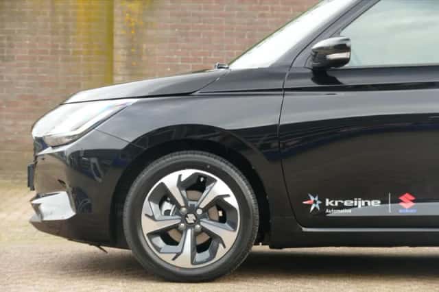 Suzuki Swift (2026) thumbnail 5