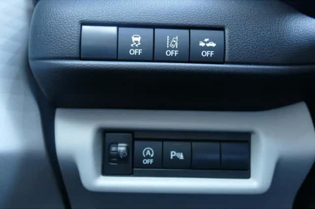 Suzuki Swift (2026) thumbnail 12