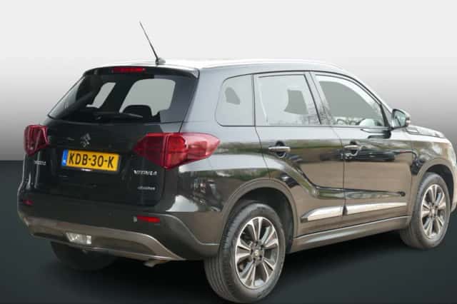 Suzuki Vitara (2019) thumbnail 2