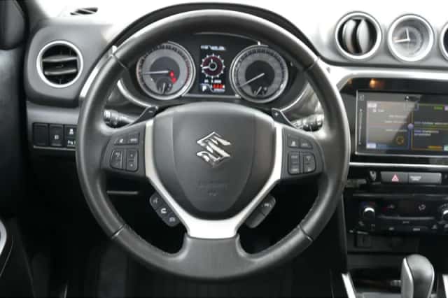 Suzuki Vitara (2019) thumbnail 11