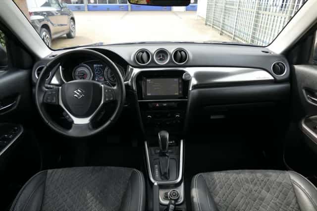 Suzuki Vitara (2019) thumbnail 8