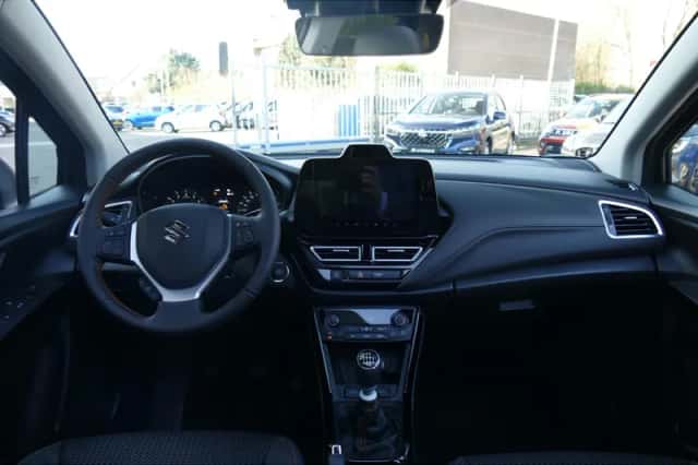 Suzuki S-Cross (2026) thumbnail 7