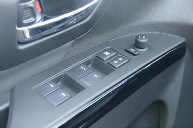 Suzuki S-Cross (2026) thumbnail 8