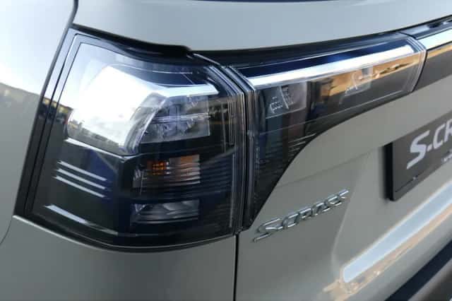 Suzuki S-Cross (2026) thumbnail 4