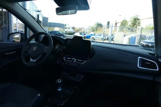 Suzuki S-Cross (2026) thumbnail 6
