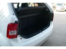 Suzuki Ignis (2023) thumbnail 8