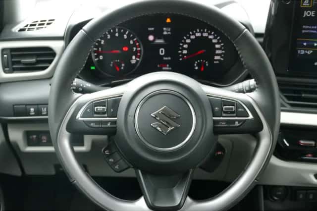 Suzuki Swift (2024) thumbnail 11