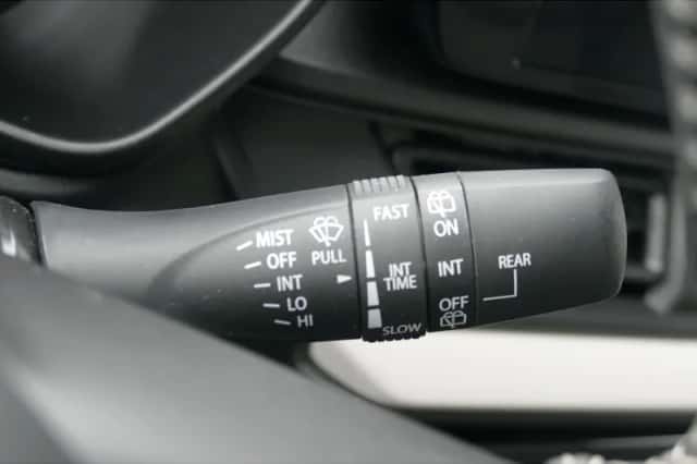 Suzuki Swift (2024) thumbnail 16