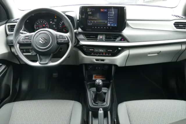 Suzuki Swift (2024) thumbnail 10
