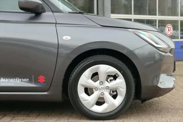 Suzuki Swift (2026) thumbnail 4