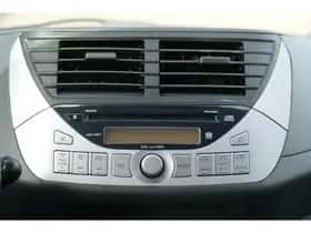 Suzuki Alto (2015) thumbnail 12