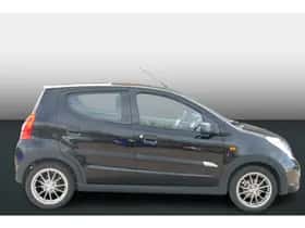 Suzuki Alto (2015) thumbnail 3