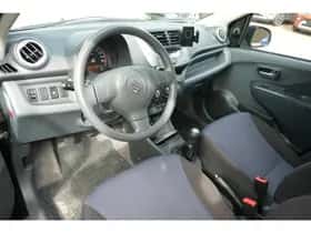 Suzuki Alto (2015) thumbnail 8