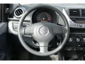 Suzuki Alto (2015) thumbnail 10