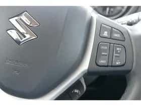 Suzuki S-Cross (2024) thumbnail 11
