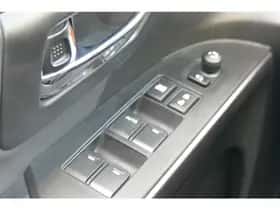 Suzuki S-Cross (2024) thumbnail 17