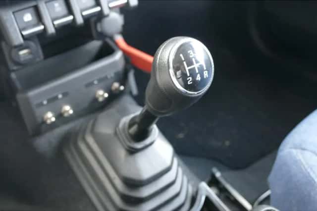 Suzuki Jimny (2023) thumbnail 27