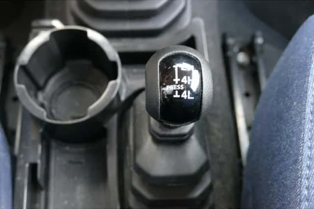 Suzuki Jimny (2023) thumbnail 28
