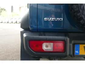 Suzuki Jimny (2023) thumbnail 10