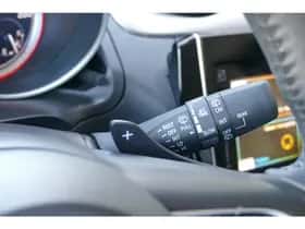 Suzuki Swift (2023) thumbnail 15
