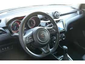 Suzuki Swift (2023) thumbnail 9