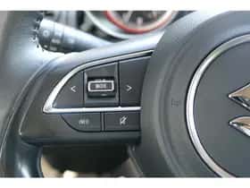 Suzuki Swift (2023) thumbnail 12