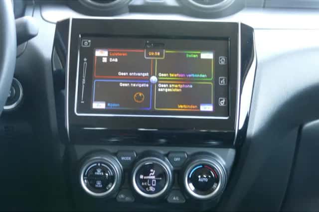 Suzuki Swift (2023) thumbnail 15