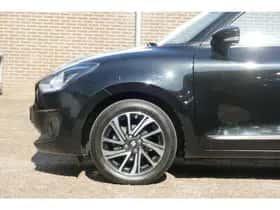 Suzuki Swift (2023) thumbnail 6