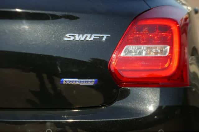 Suzuki Swift (2023) thumbnail 7
